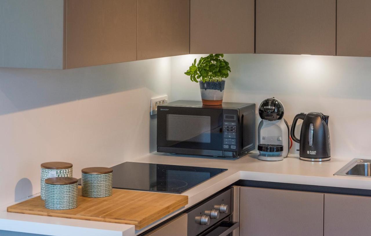 Just Renovated Stylish 2 Bedrooms Apartment Only A Few Steps From The Beach! Novigrad Istria Dış mekan fotoğraf
