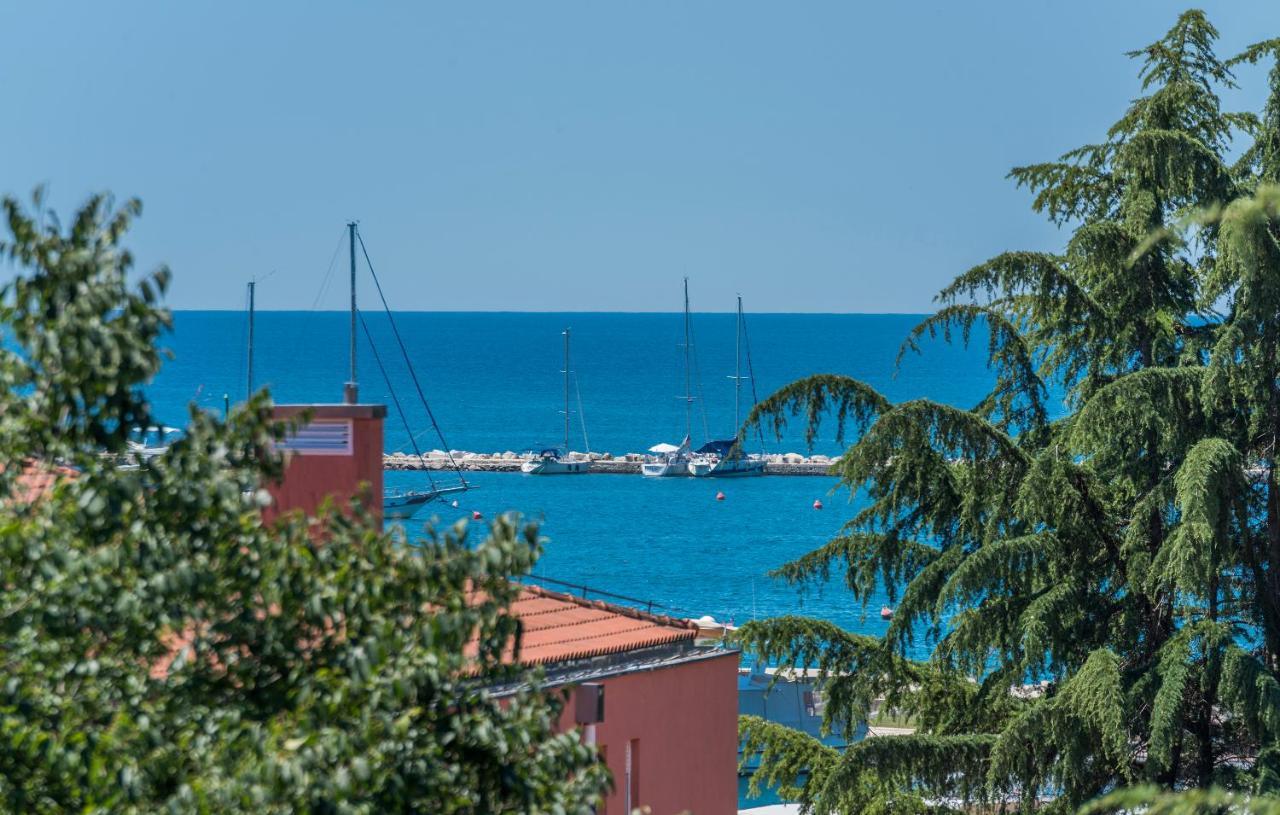 Just Renovated Stylish 2 Bedrooms Apartment Only A Few Steps From The Beach! Novigrad Istria Dış mekan fotoğraf